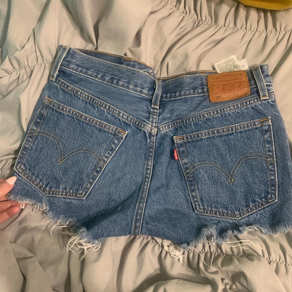 Levi’s 501 denim shorts - Picture 2 of 6